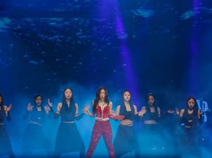 Kombinasi Sempurna Taeyeon dan Live Band di Konser The ODD of LOVE Jakarta Kombinasi Sempurna Taeyeon dan Live Band di Konser The ODD of LOVE Jakarta