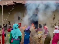 Dua Wanita Diarak dan Diperkosa Massal Picu Kerusuhan di India