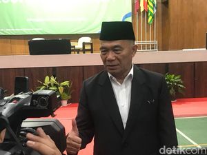 Respons Menko PMK soal Penolakan PPDB Sistem Zonasi-Kasus Numpang KK