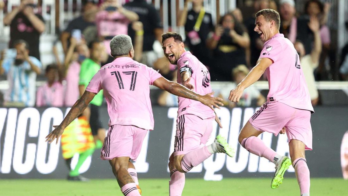 Lionel Messi mencetak gol pada laga debutnya di Inter Miami. (Foto: USA TODAY Sports via Reuters Con/Nathan Ray Seebeck)