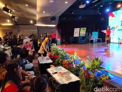 Pertama Kalinya di Surabaya Ortu Siswa Ikut Masa Orientasi