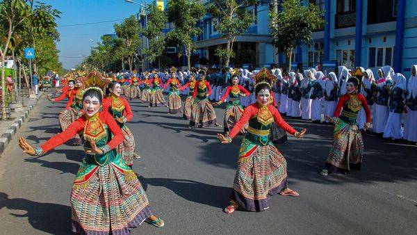 Kemeriahan Bojonegoro Thengul International Folklore Festival 2023