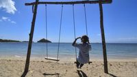 Potret Wisata Pantai Elak-Elak Sekotong Lombok yang Indah