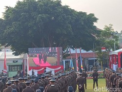 Jokowi Pimpin Upacara Hari Bhakti Adhyaksa Ke-63