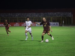 Permintaan Maaf Yaya Sunarya Usai Persib Gagal Menang Lagi