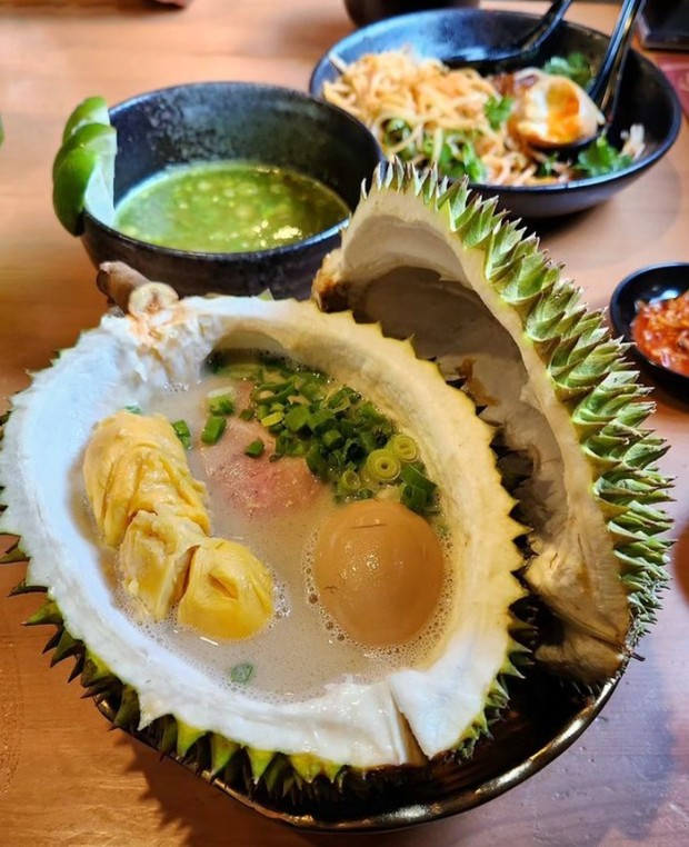 Ramen durian/Foto: Instagram.com/explodingbelly Deretan ramen unik yang bikin geleng-geleng kepala