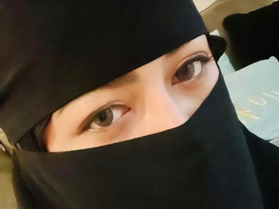 9 Penampilan Ratu Rizky Nabila yang Kini Bercadar