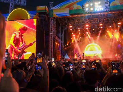 The Strokes: Bang Jul Cs Guncang Hari Pertama WTF 2023