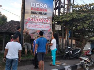 Keluhkan Bau Busuk, Baliho Warga di Sekitar TPST Kertalangu Dicopot Keluhkan Bau Busuk, Baliho Warga di Sekitar TPST Kertalangu Dicopot