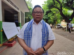 Agung Laksono Minta Isu Munaslub Golkar Dihentikan