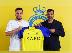 Pemain MU Alex Telles Ikut Ronaldo Gabung Al Nassr