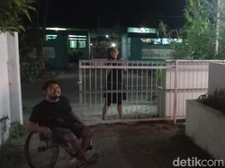 Bos Kedai Kopi di Pacitan Lagi Mandi Saat Gempa, Keluar Cuma Pakai CD
