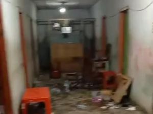 Viral Emak-emak Gerebek Basecamp Narkoba, Temukan Bong Sabu-Gepokan Duit