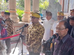 Koster Perkirakan Dapat Cuan Rp 750 Miliar Dari Pungutan Turis Asing