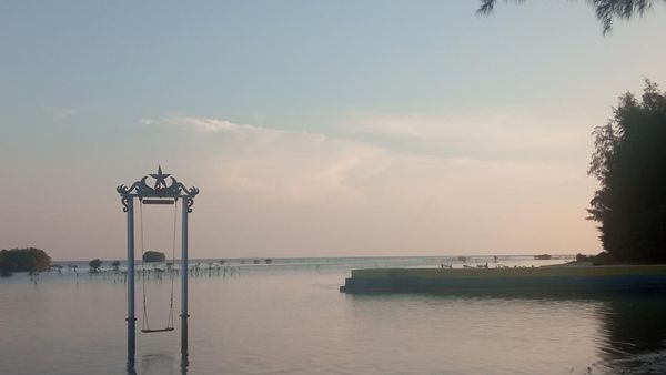 7 Potret Abrasi di Pulau Pari, Dulu Berdiri Kokoh Kini...