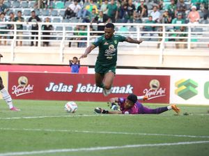 Persebaya Tanpa Paulo Victor Saat Melawat ke Sleman Persebaya Tanpa Paulo Victor Saat Melawat ke Sleman