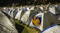 Ribuan Massa Gelar Tenda di Depan Parlemen Israel, Ada Apa?