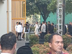 Jokowi dan Iriana Tiba di Stadion Manahan Solo Hadiri Harlah PKB