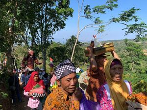 Ngrekso Bumi, Tradisi Awal Suro Wujud Syukur Warga Wonogiri di Bukit Gendol