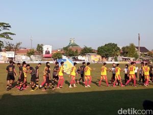 Sepenggal Cerita Pengelolaan Liga Tarkam di Cirebon Sepenggal Cerita Pengelolaan Liga Tarkam di Cirebon