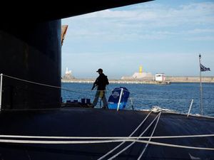 Kapal Selam Nuklir AS Tiba di Korsel, Kedua dalam Sepekan Kapal Selam Nuklir AS Tiba di Korsel, Kedua dalam Sepekan