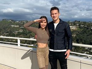 7 Momen Kemesraan Cinta Laura dan Pacar Berondong yang 6 Tahun Lebih Muda 7 Momen Kemesraan Cinta Laura dan Pacar Berondong yang 6 Tahun Lebih Muda