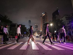 Seragam Sekolah-Gaya ala Barbie Muncul di Citayam Fashion Week Part 2