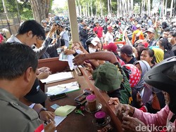 Warga Mampu-Resto Nakal Picu Langka dan Mahalnya Elpiji 3 Kg di Banyuwangi