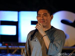 Profil dan Jejak Karier Ifan Seventeen, Kini Jadi Dirut PT PFN Profil dan Jejak Karier Ifan Seventeen, Kini Jadi Dirut PT PFN