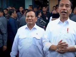 Cek Harga Sembako di Pasar Bululawang Malang, Jokowi: Inflasi Terkendali