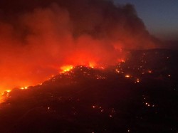 Turki Kirim 2 Pesawat Pemadam Kebakaran Amfibi ke Pulau Rhodes