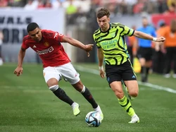 Zinchenko, Rival sekaligus Mentor Kieran Tierney