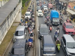 Perantau dari Magelang Kaget dengan Macet di Daan Mogot Jakarta