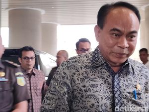Menkominfo Apresiasi Polri Tangkap Selebgram yang Promosikan Judi Online Menkominfo Apresiasi Polri Tangkap Selebgram yang Promosikan Judi Online