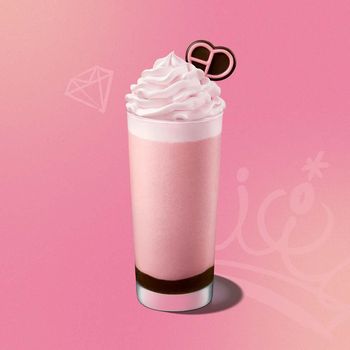 Menu BLACKPINK Strawberry Choco Cream Frappucino