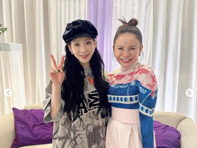 8 Momen Taeyeon Konser di Jakarta, Ketemu Rossa dan Coba Jajanan Lokal