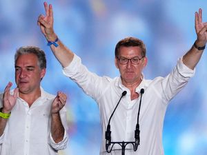 Partai Oposisi Menangi Pemilu Spanyol, tapi Gagal Raup Suara Mayoritas Partai Oposisi Menangi Pemilu Spanyol, tapi Gagal Raup Suara Mayoritas