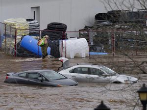 Penampakan Banjir Bandang yang Melanda Kanada
