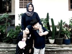 11 WNI Ditahan di Kamboja, Anak-Istri di Pamulang Menanti Ayah Pulang