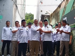 Rombongan Gerindra Tiba di Markas PBB, Kedua Sekjen Salam Komando