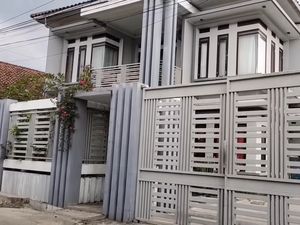 Ini Penampakan Deretan Rumah Mewah di Kampung Sultan Garut Ini Penampakan Deretan Rumah Mewah di Kampung Sultan Garut