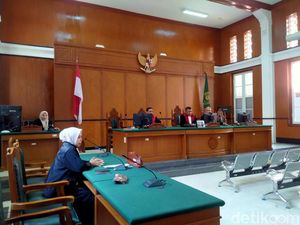 Sidang Tuntutan Adik Mentan Haris YL di Kasus PDAM Makassar Ditunda Sidang Tuntutan Adik Mentan Haris YL di Kasus PDAM Makassar Ditunda