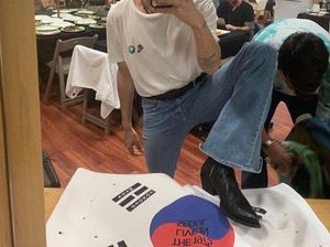 2 Kali The 1975 Mencederai Sebuah Negara 2 Kali The 1975 Mencederai Sebuah Negara