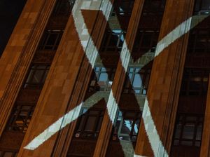 Kominfo Tegur Keras Twitter/X, Minta Segera Berantas Iklan Judi Online