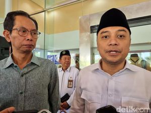 Wali Kota Eri Cahyadi Serahkan SK 1.476 PPPK Guru di Surabaya