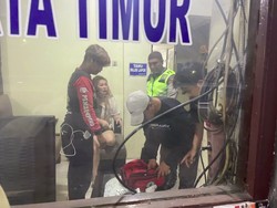 Jesica Histeria Naik Atap Mobil Patroli Usai Tabrakan, Warga Ketakutan