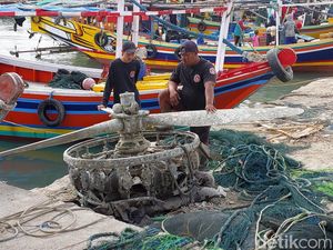 Temuan Baling-baling di Laut Gresik Diduga dari Pesawat Era Perang Dunia II Temuan Baling-baling di Laut Gresik Diduga dari Pesawat Era Perang Dunia II