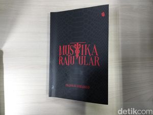 Ajian Gaib Mustika Ratu Ular, Jangan Coba-coba Gunakan! Ajian Gaib Mustika Ratu Ular, Jangan Coba-coba Gunakan!