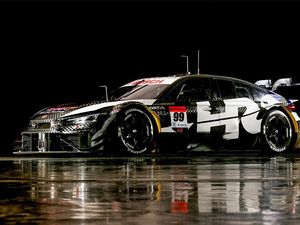 Honda Bakal Panaskan Mesin Civic Type R-GT