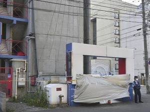 Horor Mayat Tanpa Kepala Ditemukan di Hotel Jepang, 3 Orang Ditangkap Horor Mayat Tanpa Kepala Ditemukan di Hotel Jepang, 3 Orang Ditangkap